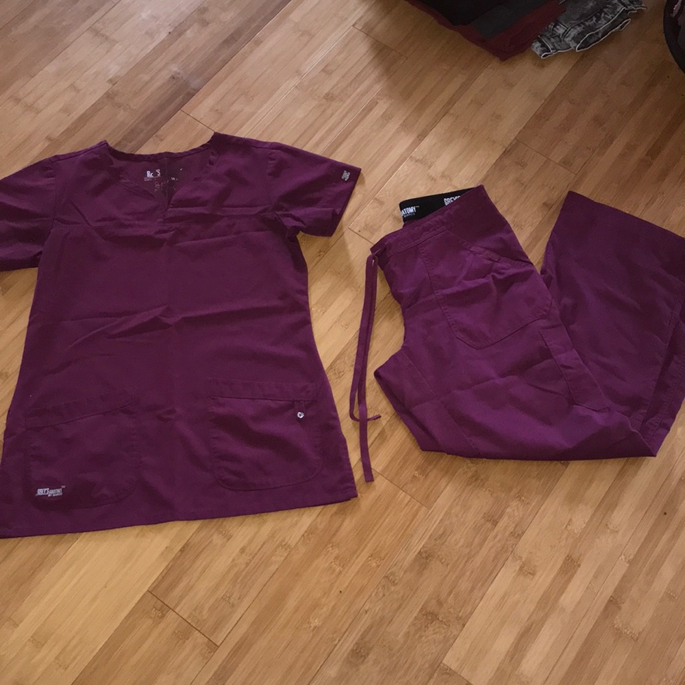 Greys scrub set